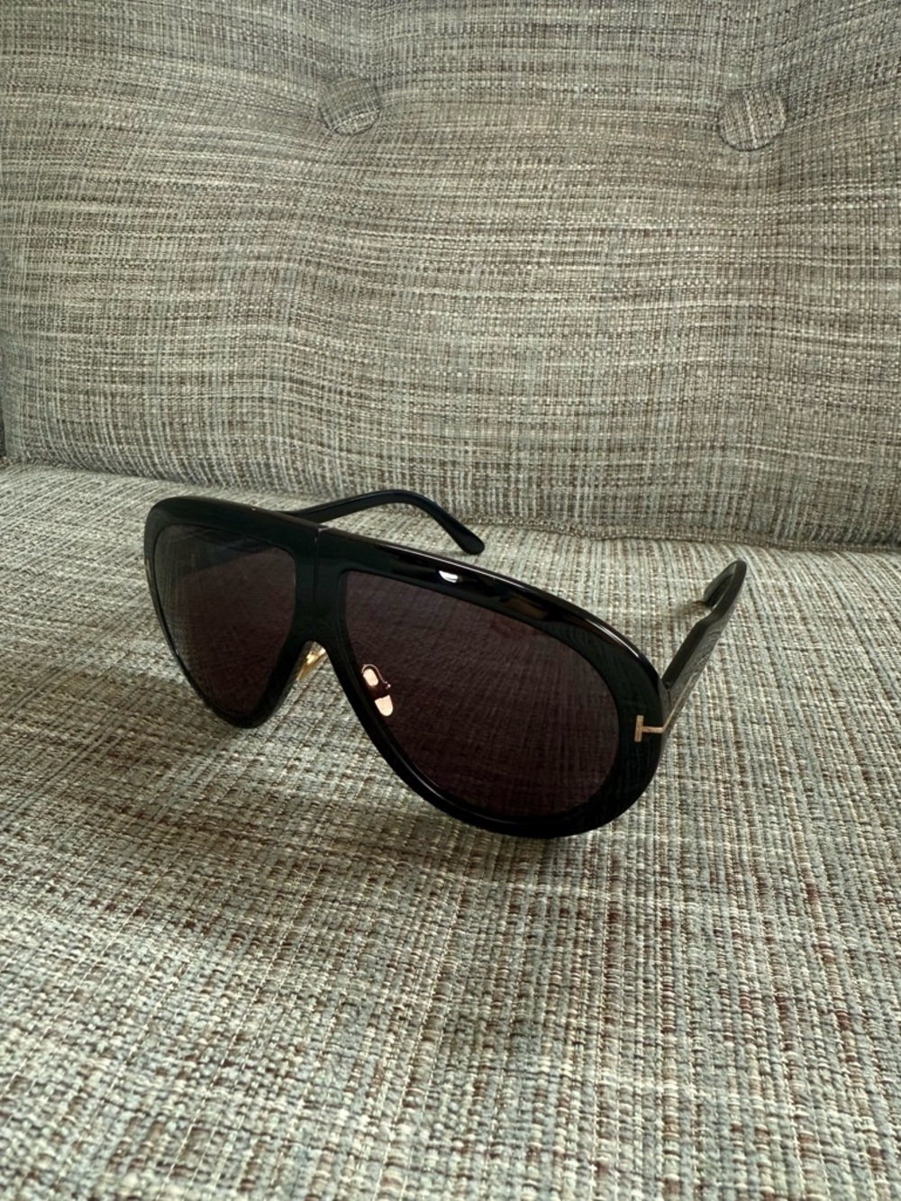 Tom Ford Black Aviator Sunglasses with Dark Lenses